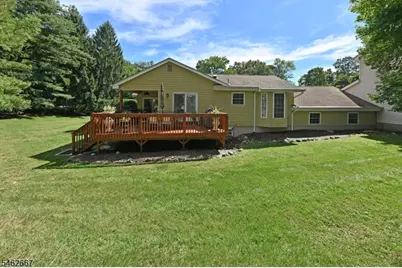 2 Pueblo Cir, Wayne, NJ 07470 - Photo 24