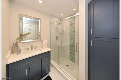 2 Pueblo Cir, Wayne, NJ 07470 - Photo 18