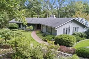 107 Mohican Rd, Blairstown Township, NJ 07825 - Photo 2