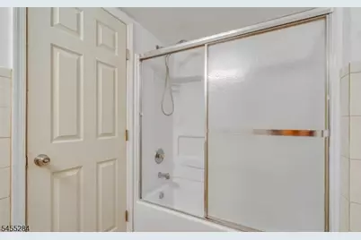 217 Edpas Rd, New Brunswick, NJ 08901 - Photo 12