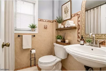 2198 Halsey St, Union Township, NJ 07083 - Photo 10