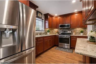 2198 Halsey St, Union Township, NJ 07083 - Photo 2