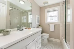 8 Berkeley Rd, Maplewood, NJ 07040 - Photo 24