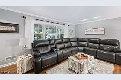 29 Oakley Ter, Nutley, NJ 07110 - Photo 8