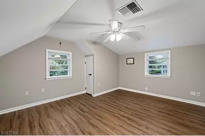 29 Oakley Ter, Nutley, NJ 07110 - Photo 20