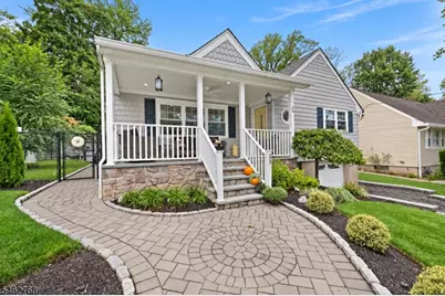29 Oakley Ter, Nutley, NJ 07110 - Photo 2
