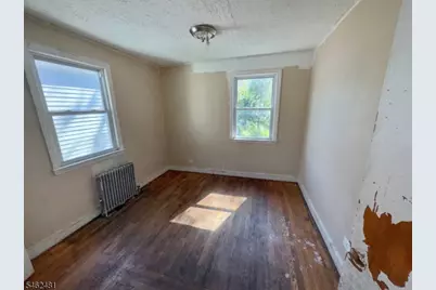 12 Maolis Ave, Bloomfield, NJ 07003 - Photo 10