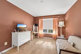 136 Cambridge Dr, Nutley, NJ 07110 - Photo 24