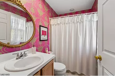 136 Cambridge Dr, Nutley, NJ 07110 - Photo 18