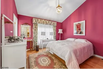 136 Cambridge Dr, Nutley, NJ 07110 - Photo 16