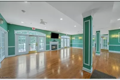 136 Cambridge Dr, Nutley, NJ 07110 - Photo 36