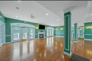 136 Cambridge Dr, Nutley, NJ 07110 - Photo 36