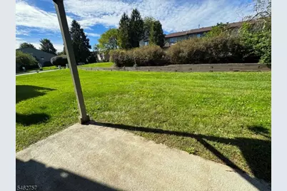903 Spruce Hills Dr, Glen Gardner, NJ 08826 - Photo 4