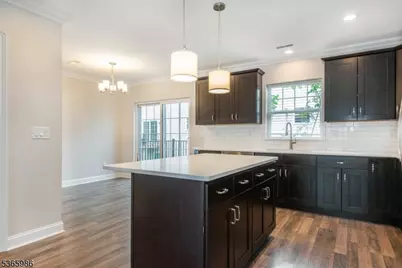 6 Elm St #6, Madison, NJ 07940 - Photo 4