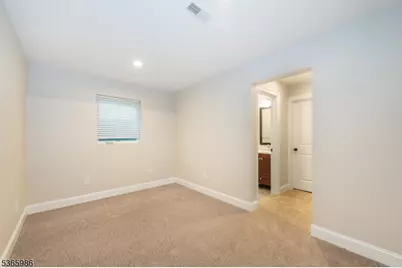 6 Elm St #6, Madison, NJ 07940 - Photo 14