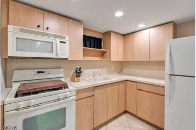 26 Rabkin Dr, Clifton, NJ 07013 - Photo 32