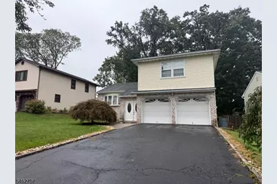 824 Creslyn Ct, Union Township, NJ 07083 - Photo 1