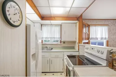 16 Sandra Ln, Randolph Township, NJ 07869 - Photo 8