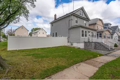214 W 17th St, Linden, NJ 07036 - Photo 22