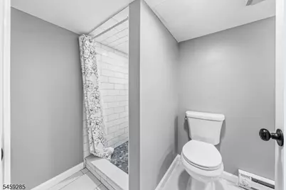 214 W 17th St, Linden, NJ 07036 - Photo 10