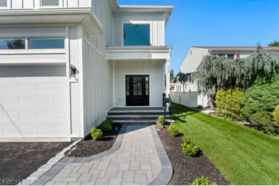 13 Harding Pl, Livingston, NJ 07039 - Photo 48