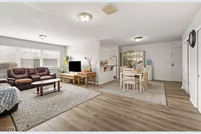 32 A-6 Woodedge Ave #6, Edison Twp., NJ 08817 - Photo 10