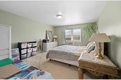 32 A-6 Woodedge Ave #6, Edison Twp., NJ 08817 - Photo 12