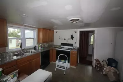 498 Bellis Road, Holland Township, NJ 08804 - Photo 8