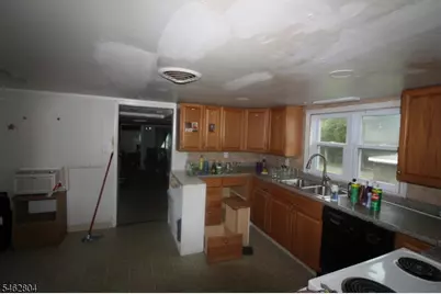 498 Bellis Road, Holland Township, NJ 08804 - Photo 4