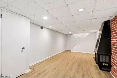 25 Corsi Rd, Bloomfield, NJ 07003 - Photo 20