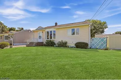 25 Corsi Rd, Bloomfield, NJ 07003 - Photo 2