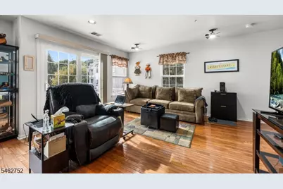 3401 Scenic Ct, Denville, NJ 07834 - Photo 6