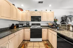 3401 Scenic Ct, Denville, NJ 07834 - Photo 12