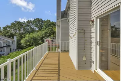 370 Summerhill Dr, Parsippany, NJ 07950 - Photo 20