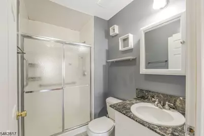 370 Summerhill Dr, Parsippany, NJ 07950 - Photo 26