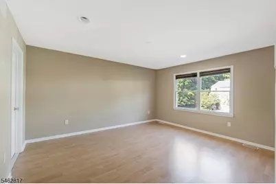 370 Summerhill Dr, Parsippany, NJ 07950 - Photo 12