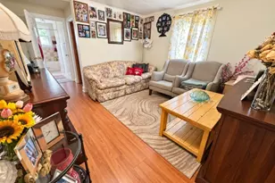 39 N Passaic Ave, Chatham, NJ 07928 - Photo 2
