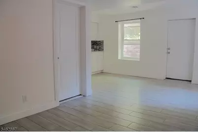 83 Stuyvesant Ave, Newark, NJ 07106 - Photo 12