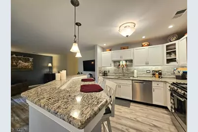 508 Swift Dr, Holland Township, NJ 08848 - Photo 10