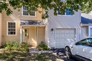 90 Stonehedge Ct, Franklin Township, NJ 08873 - Photo 1