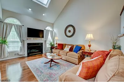 275 Morning Glory Ct, Readington, NJ 08889 - Photo 10