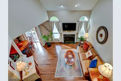 275 Morning Glory Ct, Readington, NJ 08889 - Photo 4