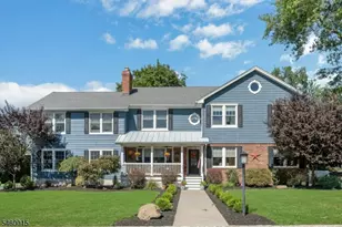1 Fleetwood Ave, Fairfield, NJ 07004 - Photo 2