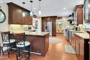 1 Fleetwood Ave, Fairfield, NJ 07004 - Photo 8