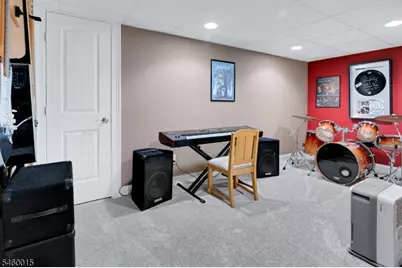 1 Fleetwood Ave, Fairfield, NJ 07004 - Photo 38