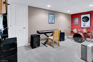 1 Fleetwood Ave, Fairfield, NJ 07004 - Photo 38