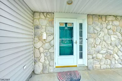 26 Beechmont Ter, Hardyston Township, NJ 07419 - Photo 4