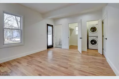 135 Forest St #2R, Montclair, NJ 07042 - Photo 8