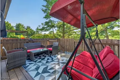 29 Olive Ct, Raritan Township, NJ 08822 - Photo 16
