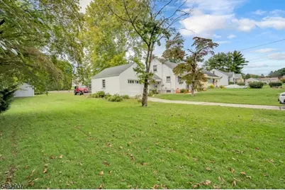 141 Liberty Blvd, Pohatcong Township, NJ 08865 - Photo 4